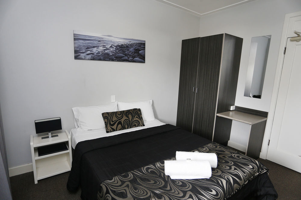 The Lakes Hotel Entrance Buitenkant foto