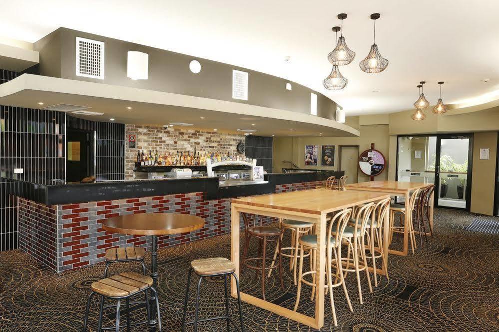 The Lakes Hotel Entrance Buitenkant foto